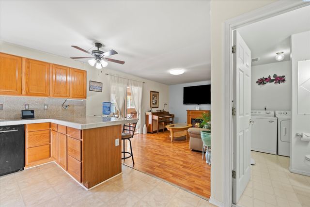 1617 W 24th Ave, Kennewick, WA 99337