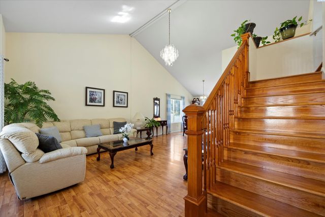 1617 W 24th Ave, Kennewick, WA 99337