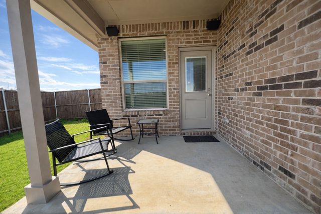 1373 Madeline Lane, Krum, TX 76249