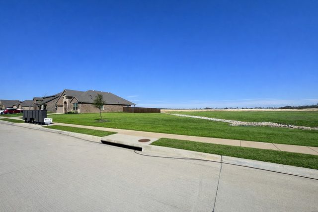 1373 Madeline Lane, Krum, TX 76249