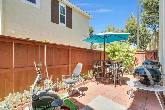 27571 Darrington Avenue 2, Murrieta, CA 92562