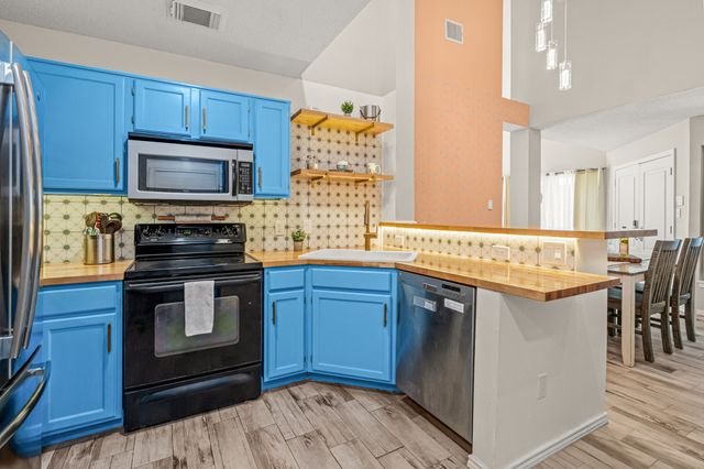 2054 Wanderlust Drive, Lewisville, TX 75067