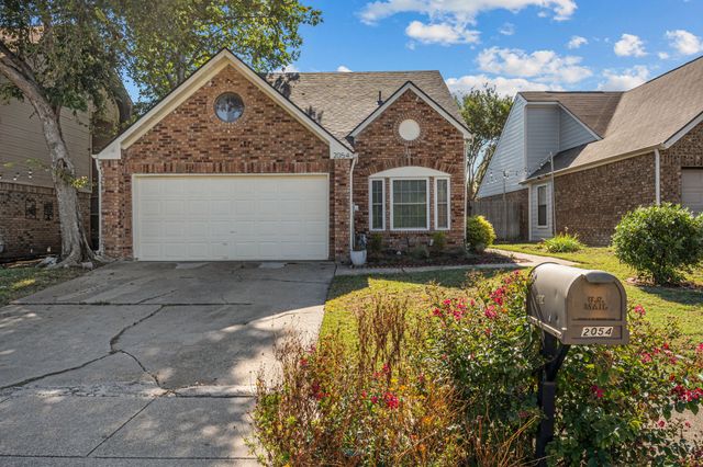 2054 Wanderlust Drive, Lewisville, TX 75067