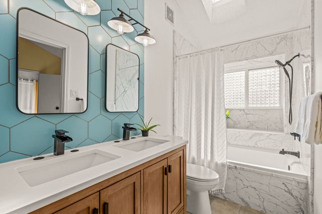 2054 Wanderlust Drive, Lewisville, TX 75067