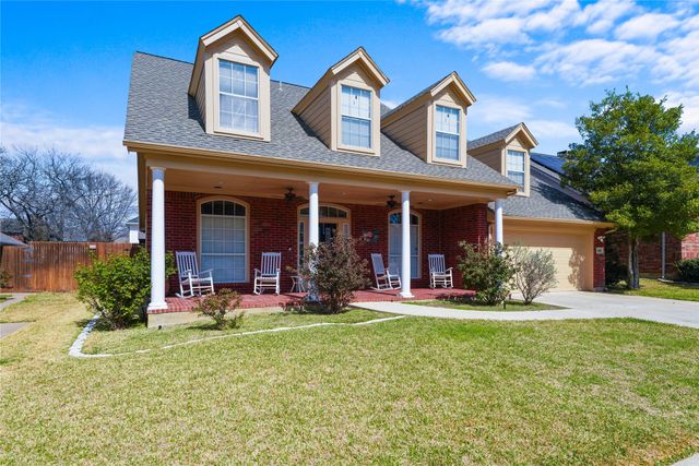 2011 Brianna Lane, Arlington, TX 76001