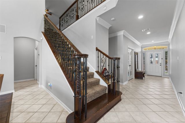 2011 Brianna Lane, Arlington, TX 76001