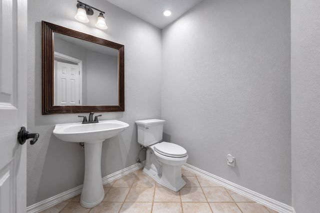 2011 Brianna Lane, Arlington, TX 76001