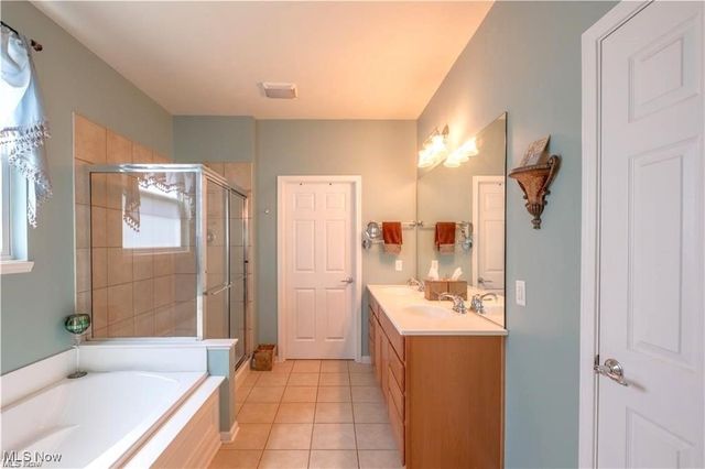 9286 Rainier Court, Strongsville, OH 44136