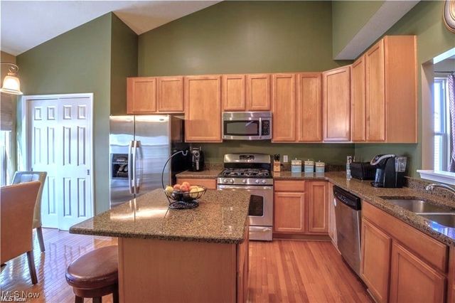 9286 Rainier Court, Strongsville, OH 44136