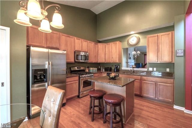 9286 Rainier Court, Strongsville, OH 44136