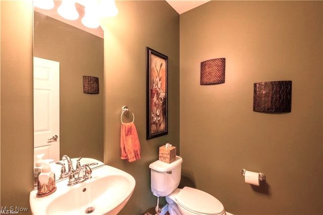 9286 Rainier Court, Strongsville, OH 44136