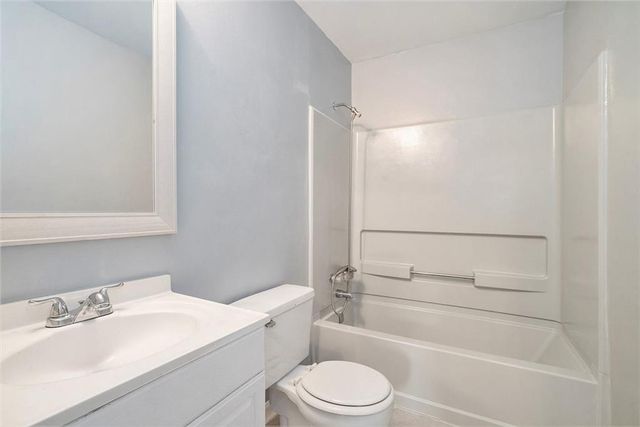 3918 S Creek Court, Stone Mountain, GA 30083