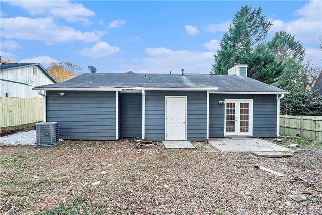3918 S Creek Court, Stone Mountain, GA 30083