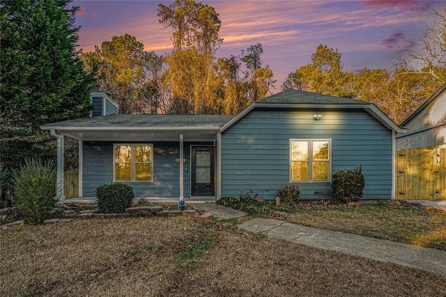 3918 S Creek Court, Stone Mountain, GA 30083