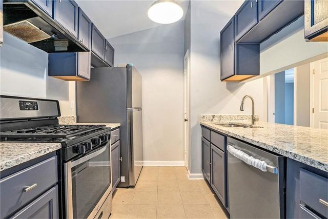 3918 S Creek Court, Stone Mountain, GA 30083