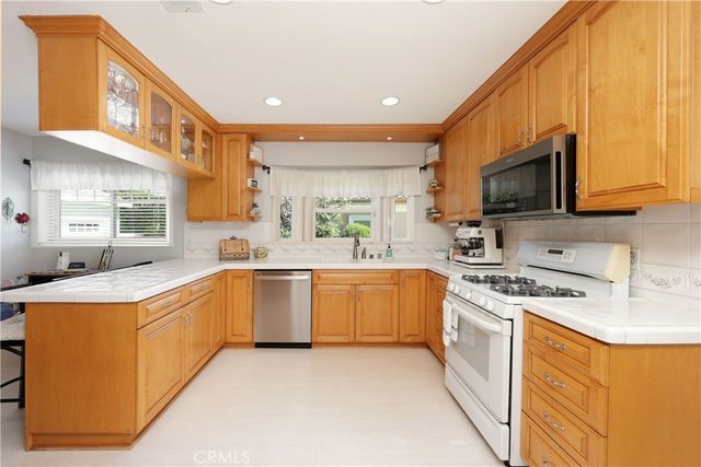 7457 3rd Street, Downey, CA 90241