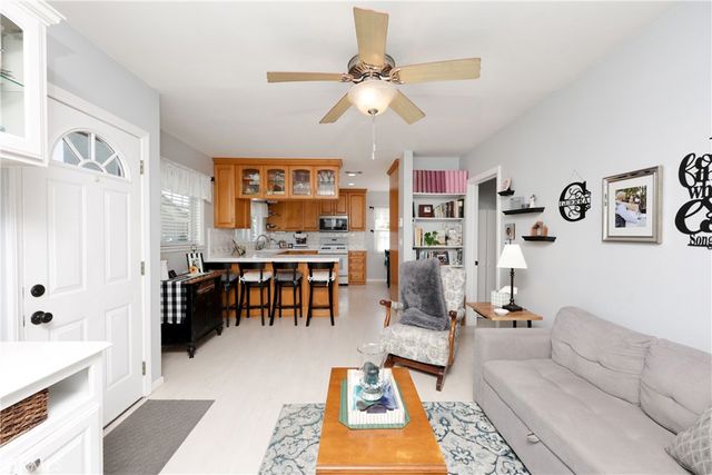 7457 3rd Street, Downey, CA 90241