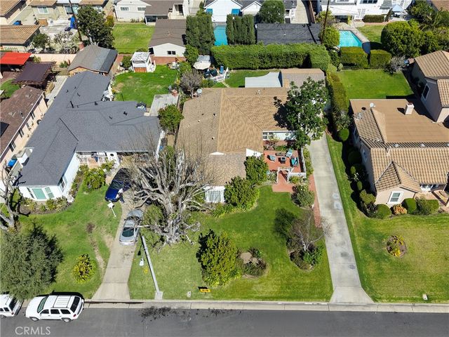 7457 3rd Street, Downey, CA 90241