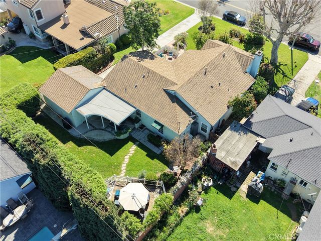 7457 3rd Street, Downey, CA 90241