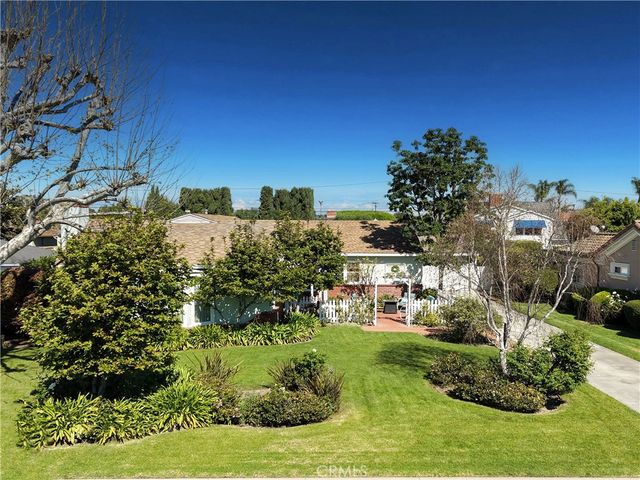 7457 3rd Street, Downey, CA 90241