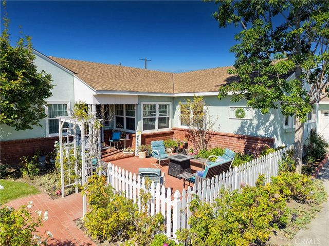 7457 3rd Street, Downey, CA 90241