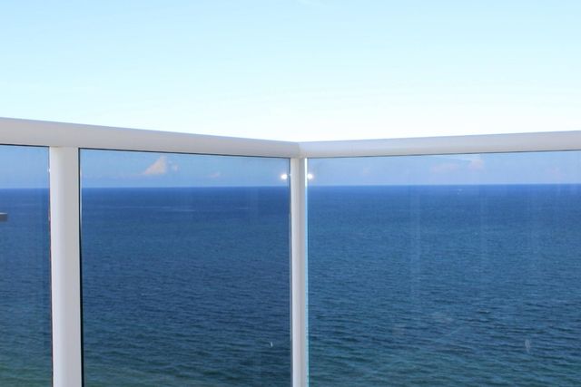 3500 Galt Ocean Drive 2212A, Fort Lauderdale, FL 33308