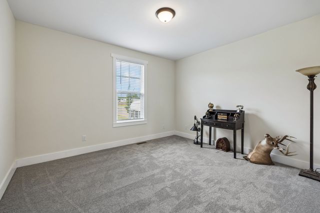 997 Bear Carr Rd, Westmoreland, TN 37186