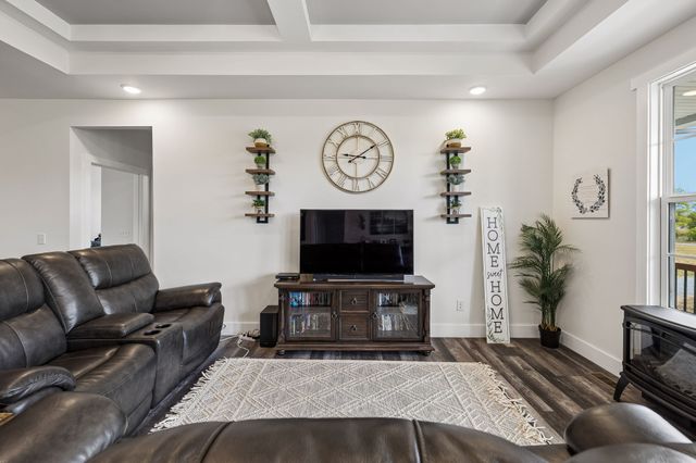 997 Bear Carr Rd, Westmoreland, TN 37186