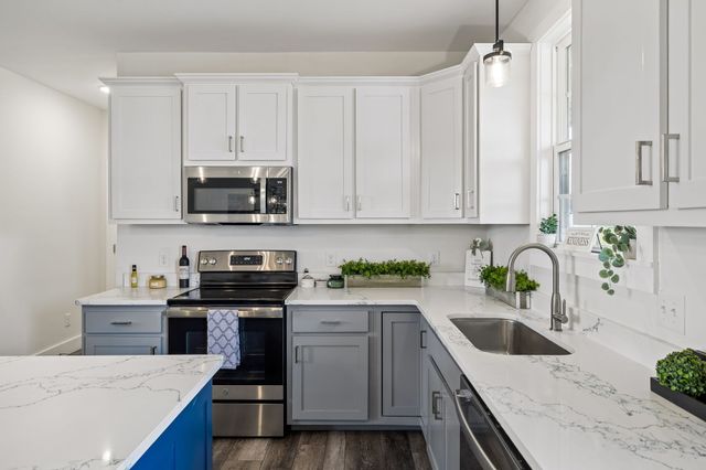 997 Bear Carr Rd, Westmoreland, TN 37186