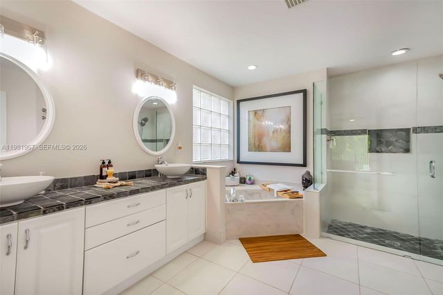 11030 Harbour Springs Cir 11030, Boca Raton, FL 33428