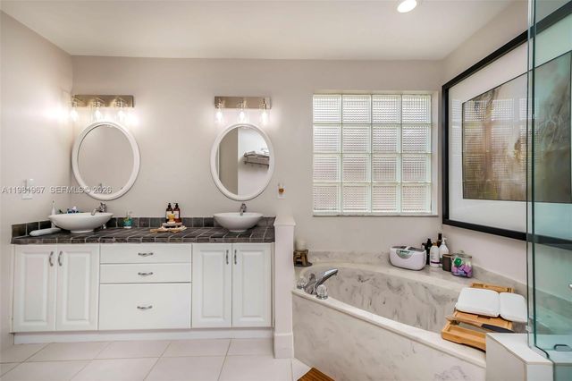 11030 Harbour Springs Cir 11030, Boca Raton, FL 33428