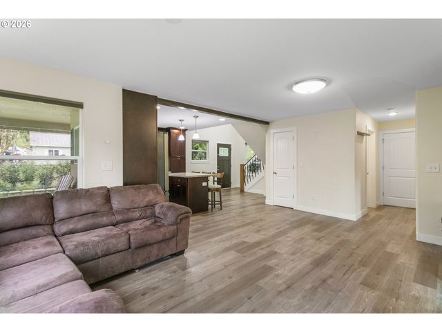 23575 E GUMJUWAC Rd, Brightwood, OR 97011