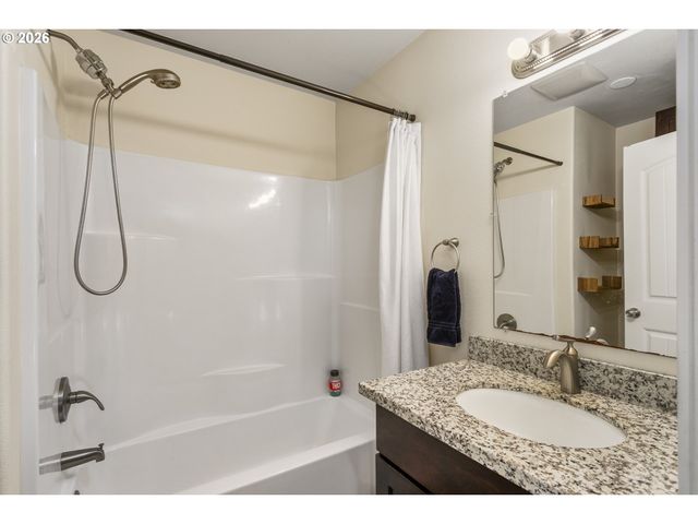 23575 E GUMJUWAC Rd, Brightwood, OR 97011