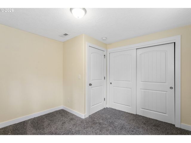 23575 E GUMJUWAC Rd, Brightwood, OR 97011