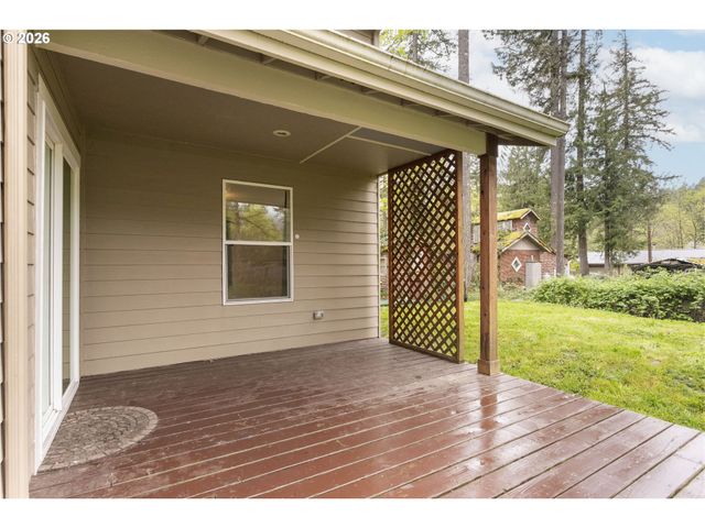 23575 E GUMJUWAC Rd, Brightwood, OR 97011