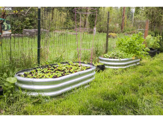 23575 E GUMJUWAC Rd, Brightwood, OR 97011