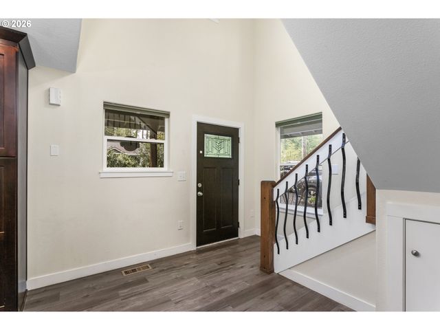 23575 E GUMJUWAC Rd, Brightwood, OR 97011