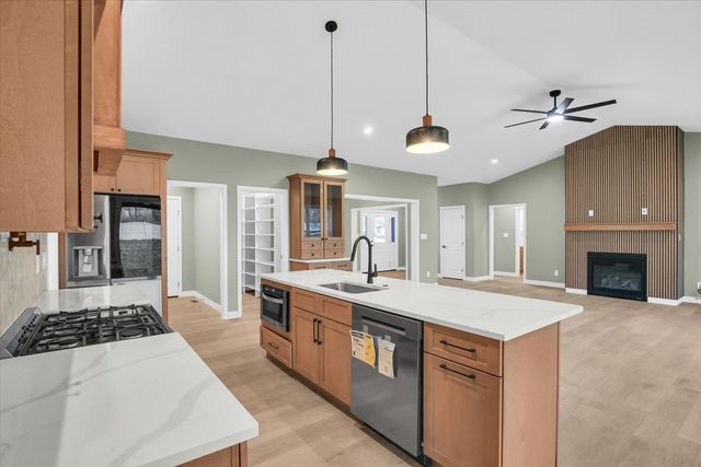 2902 Haydon Drive, Urbana, IL 61802