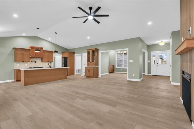 2902 Haydon Drive, Urbana, IL 61802