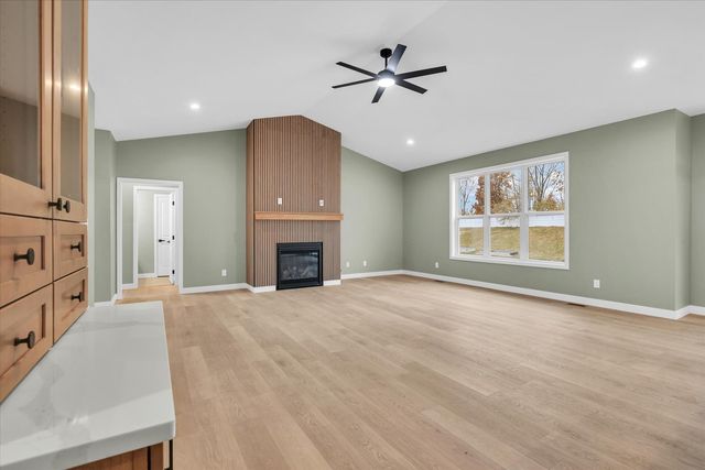 2902 Haydon Drive, Urbana, IL 61802