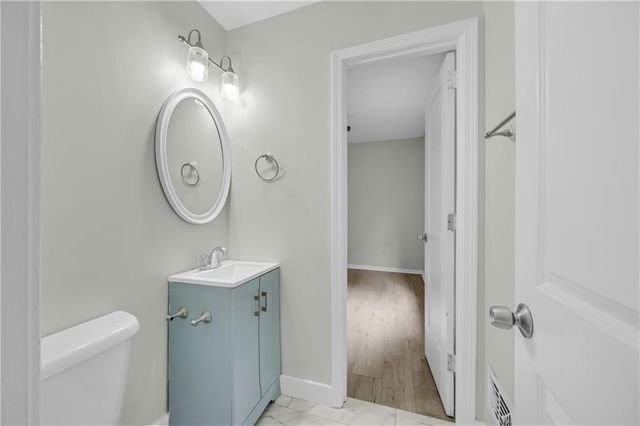 5809 Oakleaf Way, Stone Mountain, GA 30087