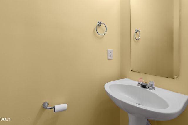 100 Henson Place, Apex, NC 27502