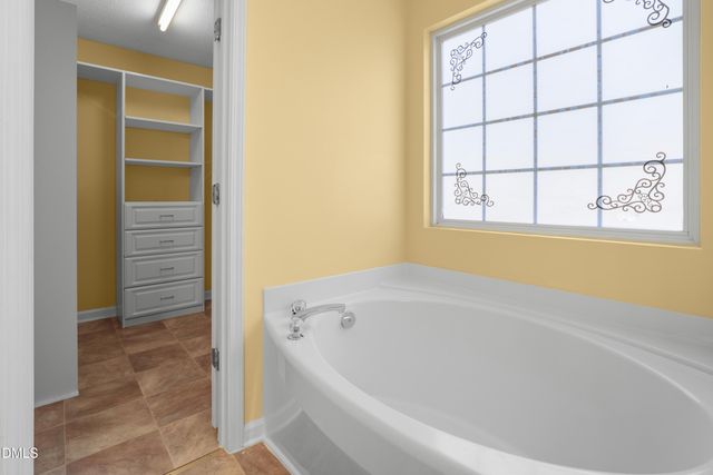 100 Henson Place, Apex, NC 27502