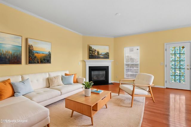 100 Henson Place, Apex, NC 27502