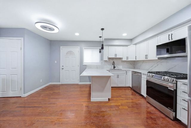 39 Hawthorne 39, Boston, MA 02119