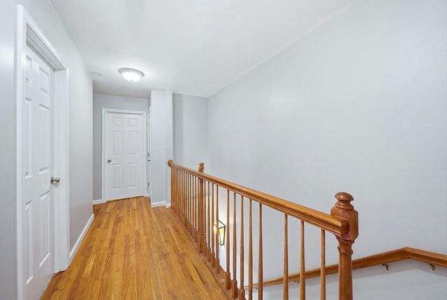 39 Hawthorne 39, Boston, MA 02119