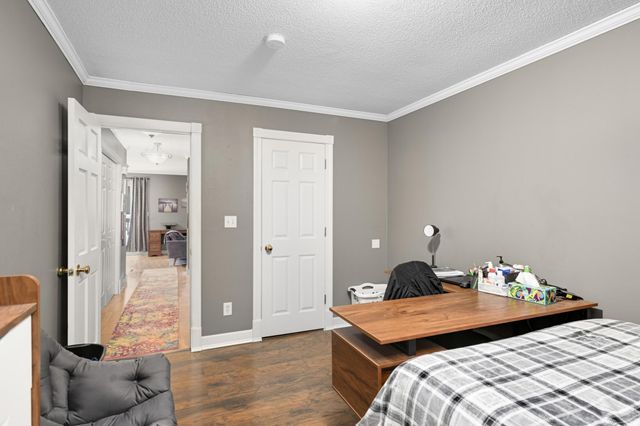 5482 Egan Drive, Savage, MN 55378