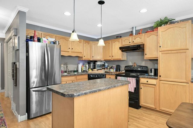 5482 Egan Drive, Savage, MN 55378