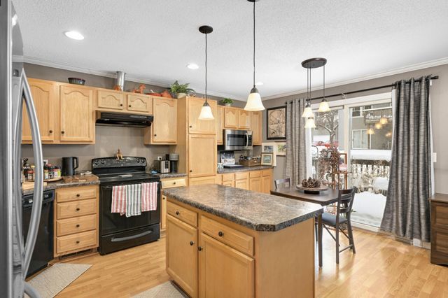 5482 Egan Drive, Savage, MN 55378