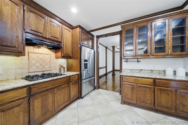 6511 E 83rd Place, Tulsa, OK 74133